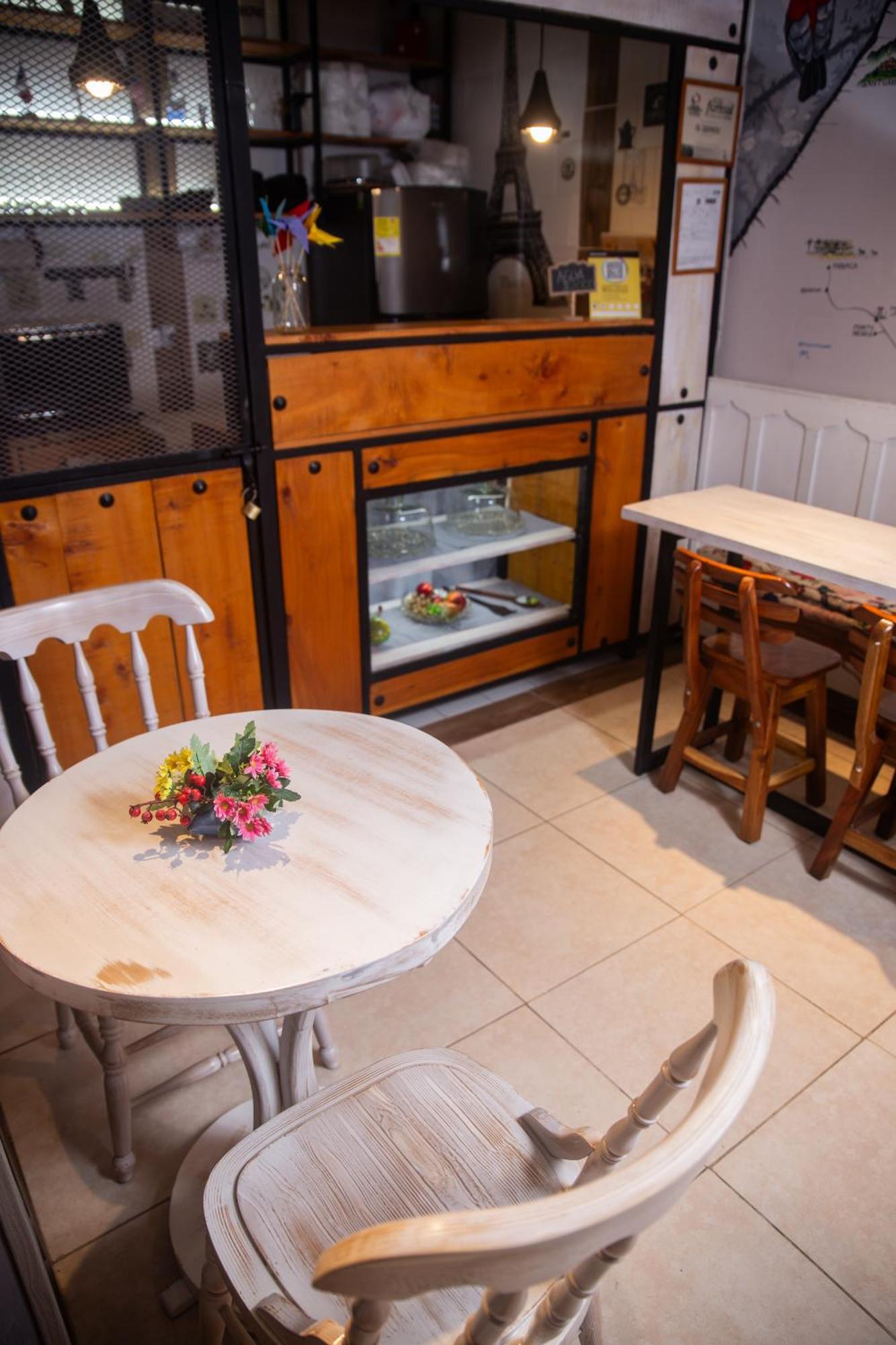 Hostal El Quinde サレント エクステリア 写真