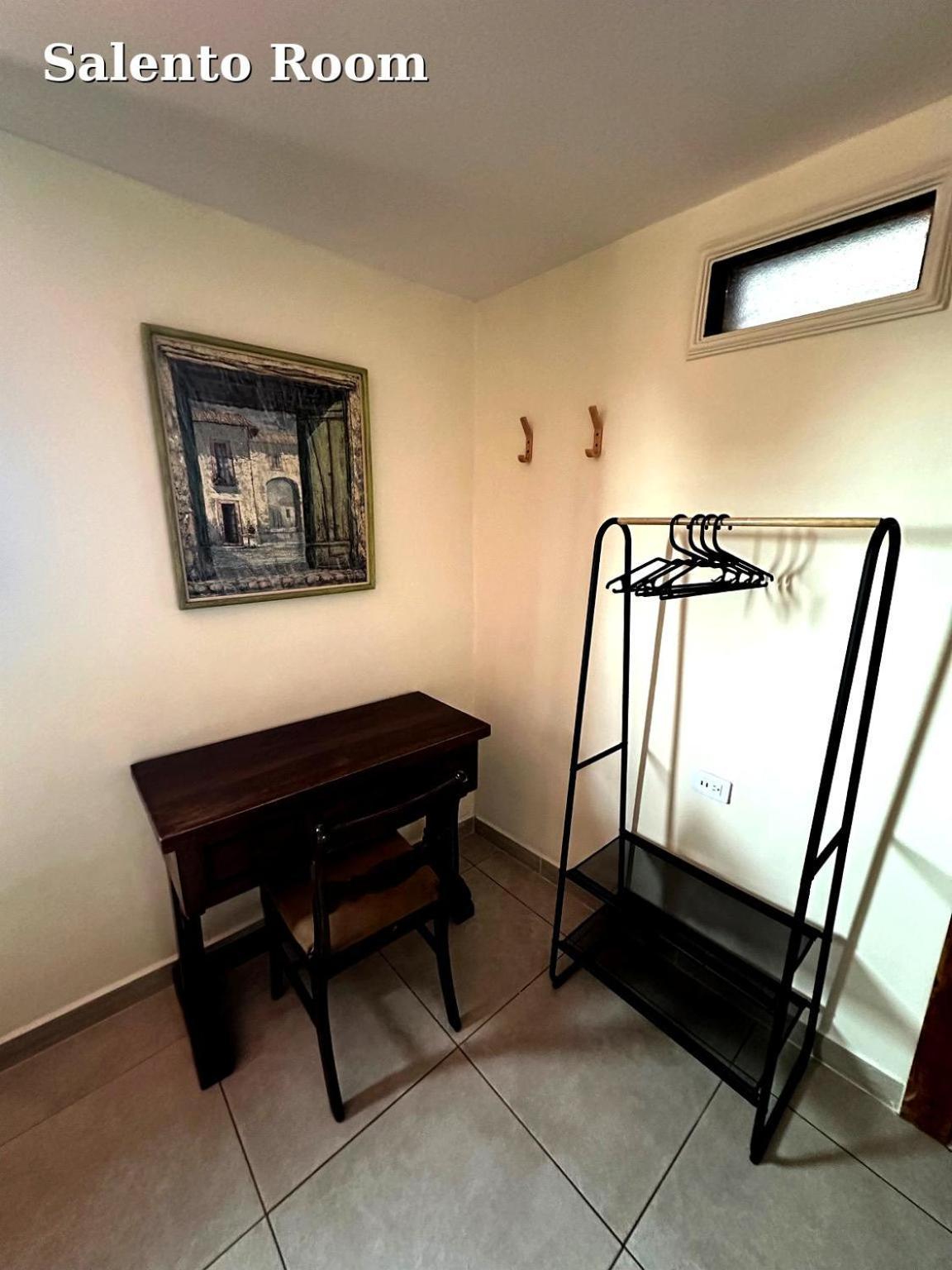 Hostal El Quinde サレント エクステリア 写真